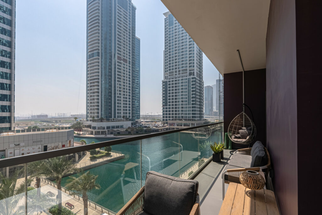 Luxurious | Premium Facilities | Lovely Lake View