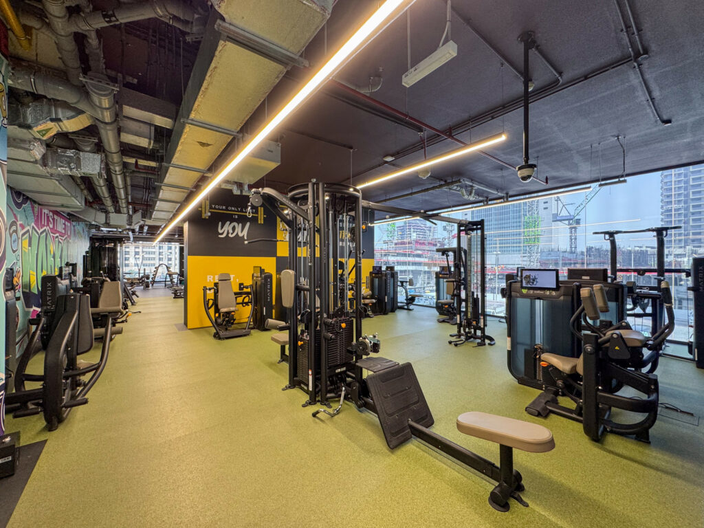 Luxurious | Premium Facilities | Lovely Lake View