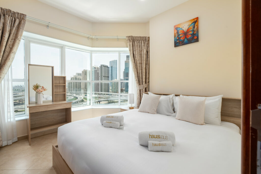 Near Lake | Beautiful Community | Fully Equipped