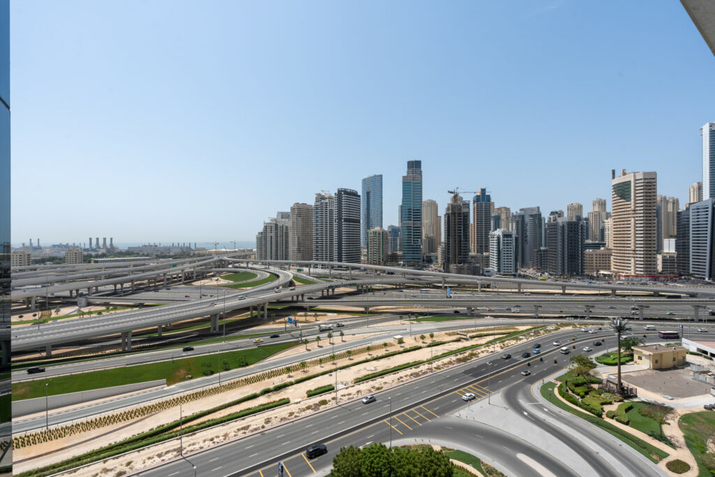 Near Lake | Beautiful Community | Fully Equipped