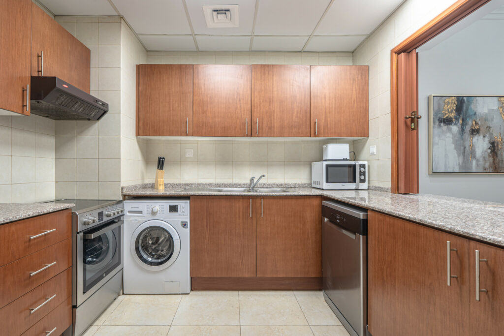 Spacious 1BR | Central | Near Marina Walk