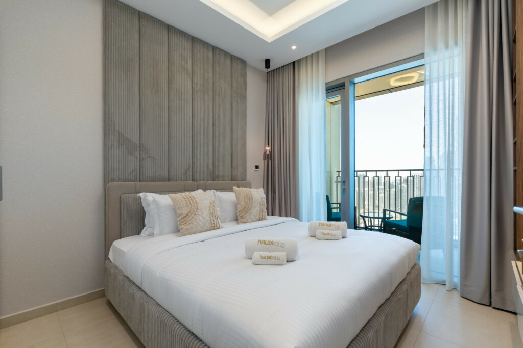 Luxurious 3BR | Burj Khalifa View | Maid’s Room