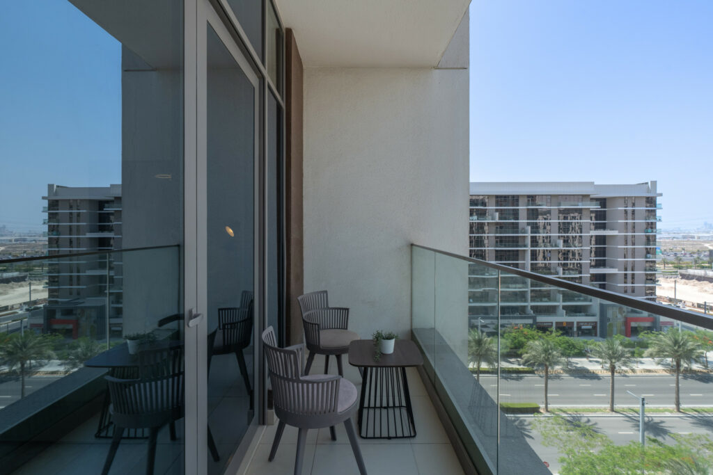 Newly Furnished | Pool View | Sleeps 3