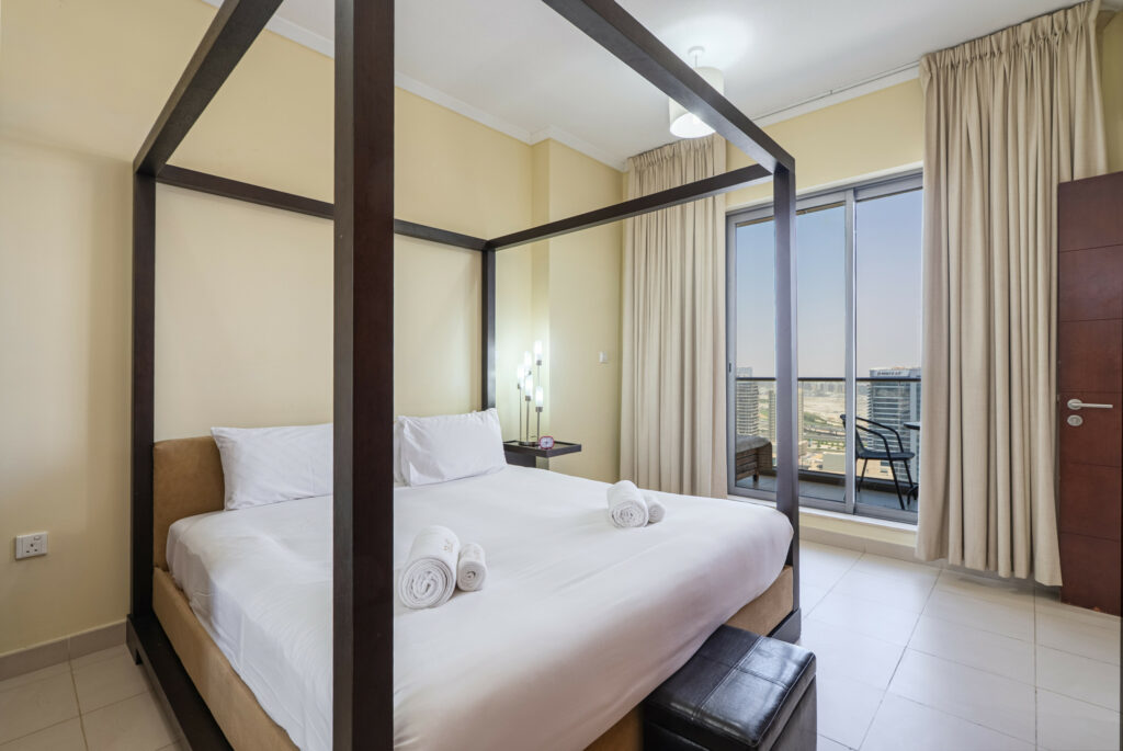 Spacious | Beautiful Skyline Views | Near Park