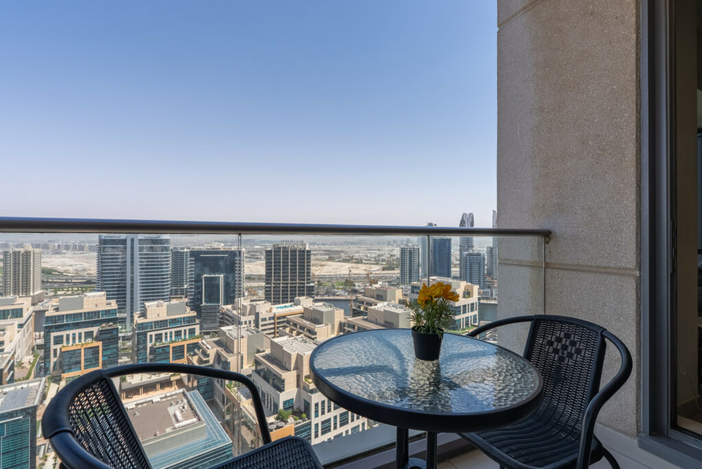 Spacious | Beautiful Skyline Views | Near Park