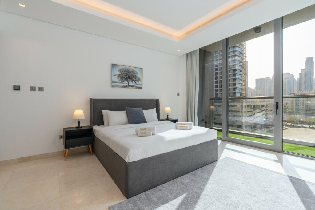 Burj Khalifa View | Contemporary 1BR | Central
