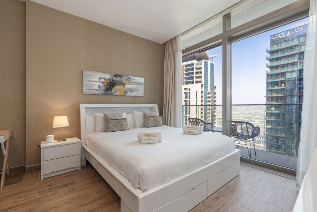 Partial Marina View | Sophisticated | Classy