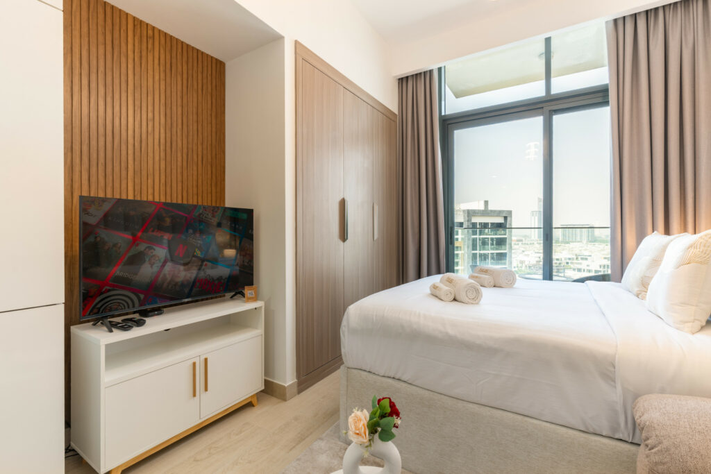 Contemporary Studio | Charming | Skate Park