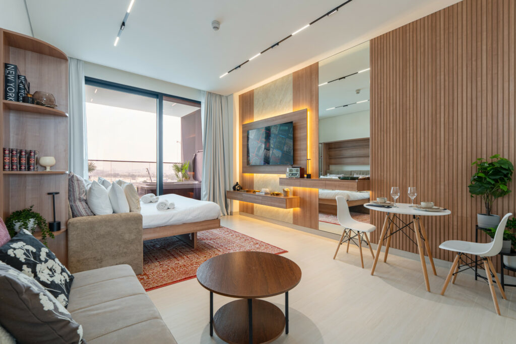 Private Jacuzzi | Canal and Pool Views | Elegant