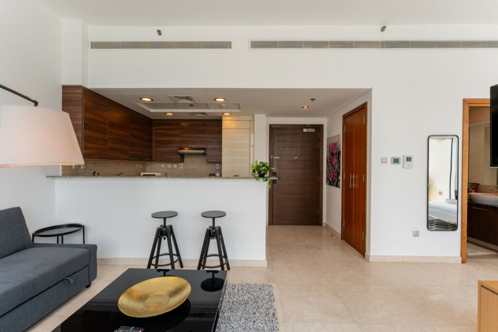 Spacious Studio | Business Hub | Sleeps 3