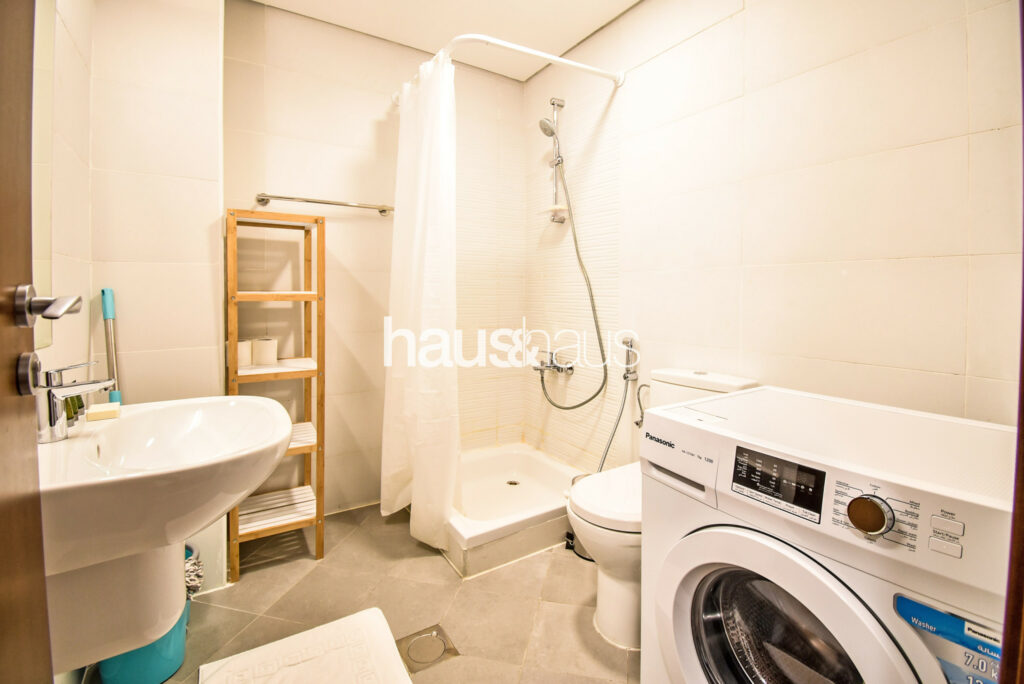 Cosy Studio | Multiple Units Available | JVC