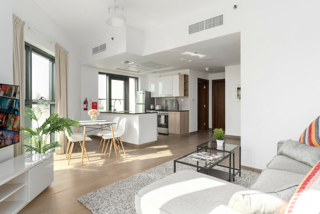 Charming Park View | Spacious 1BR | AKA Residence