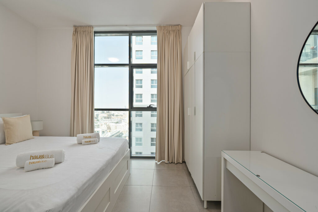 Spacious | Well Connected Neighbourhood | Homey