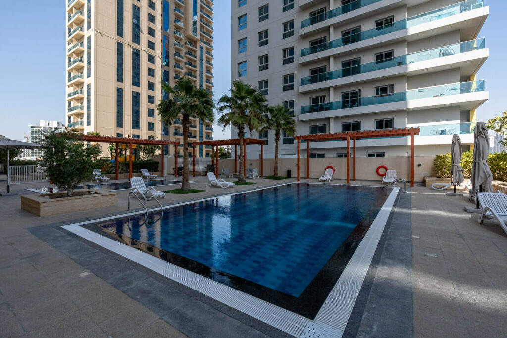 Spacious 1BR | Fully Equipped | Great Facilities