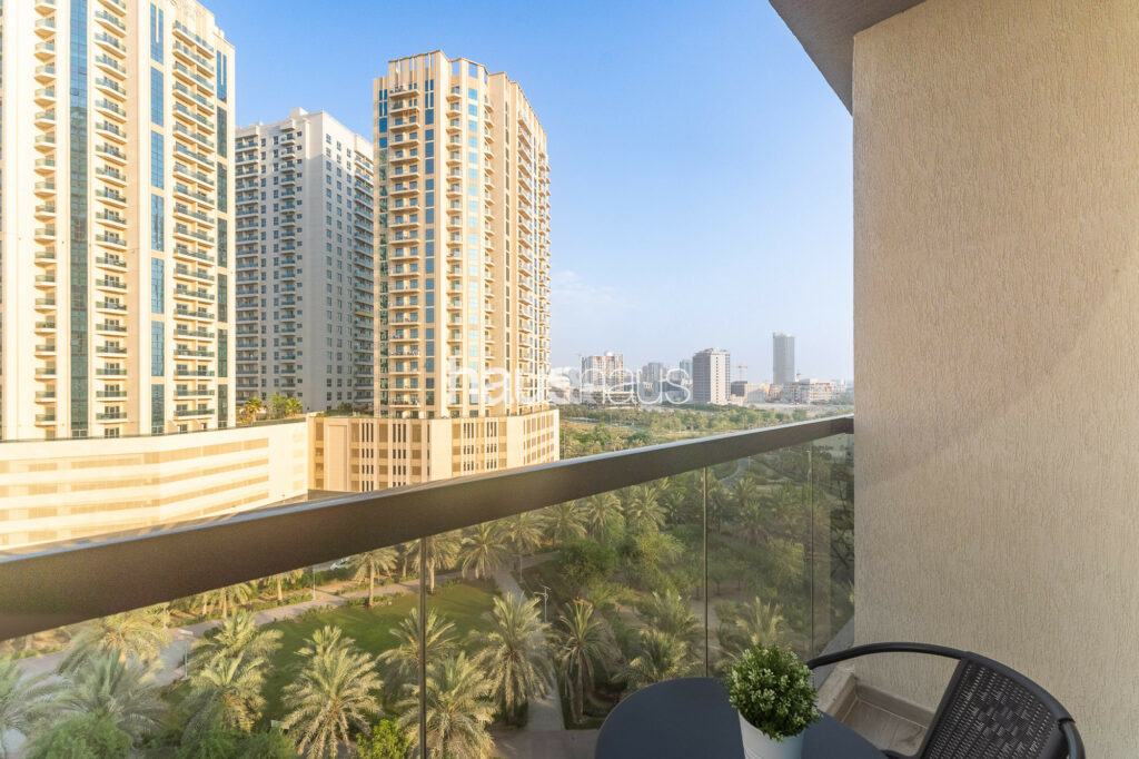 Peaceful Park View | Bright 1BR | RMT Residence