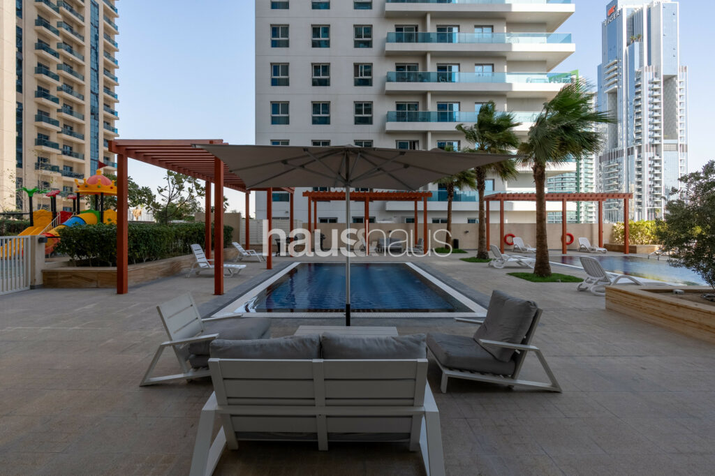 Cosy Studio | Multiple Units | JVC