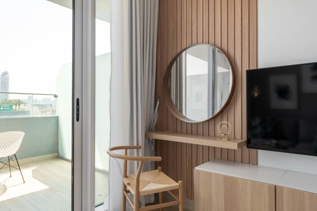 Spacious Balcony with Charming Park View | Cosy