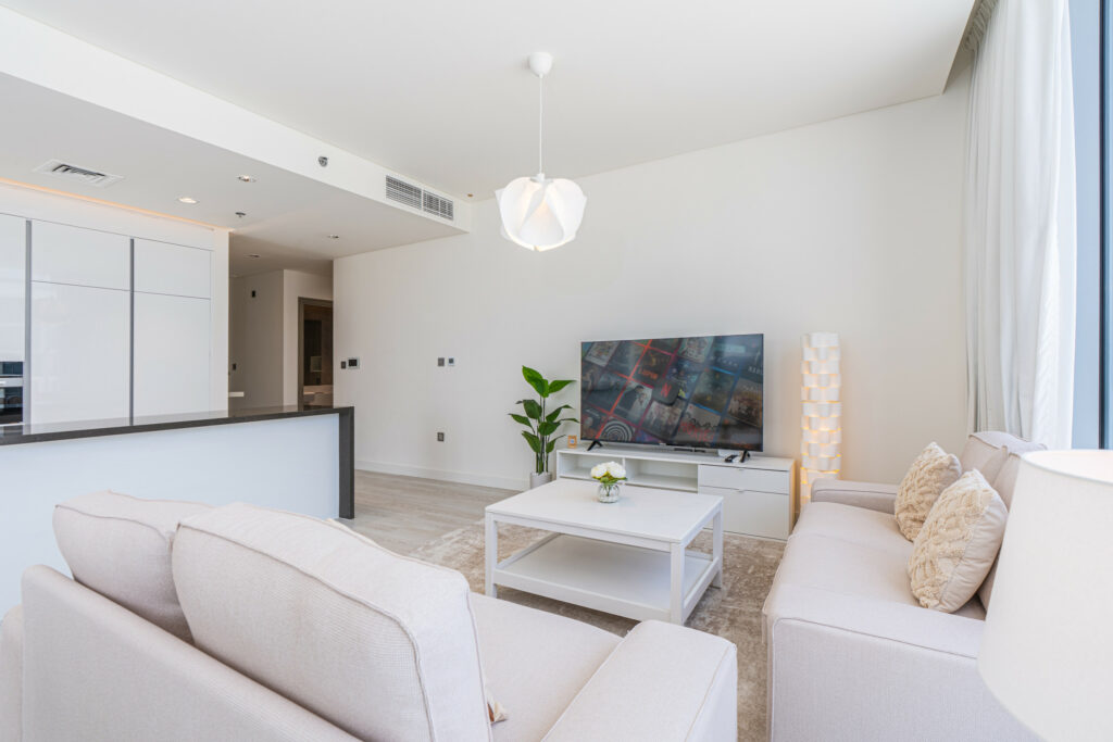 Burj Khalifa View | Spacious 3BR | Contemporary