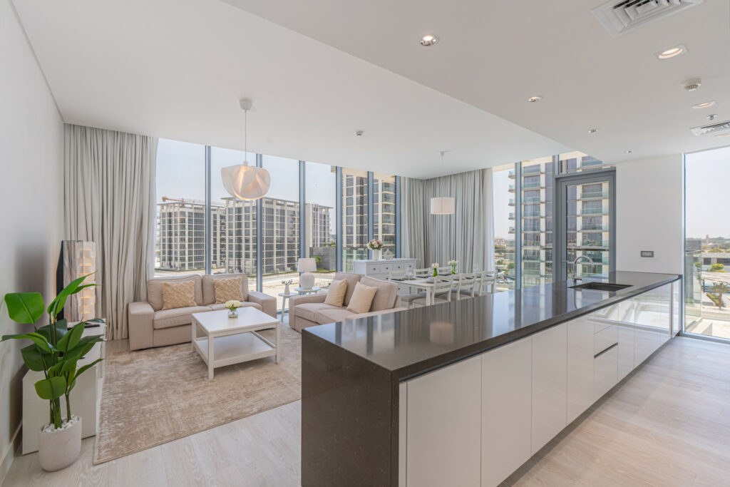 Burj Khalifa View | Spacious 3BR | Contemporary
