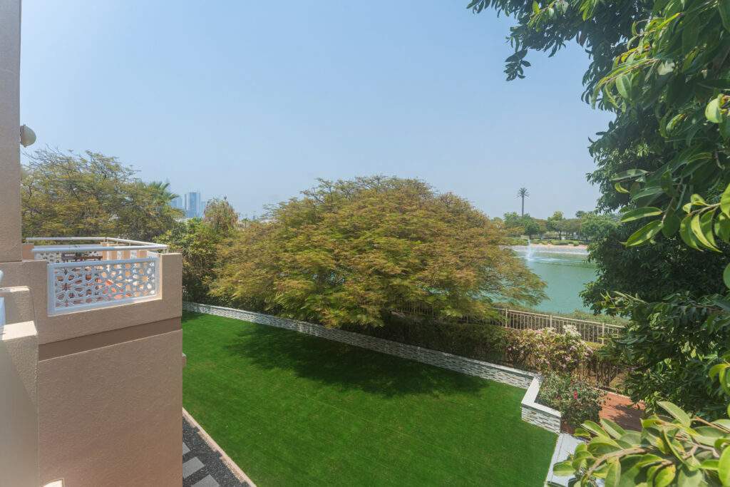 Ideal for Families | Lake View | Very Spacious