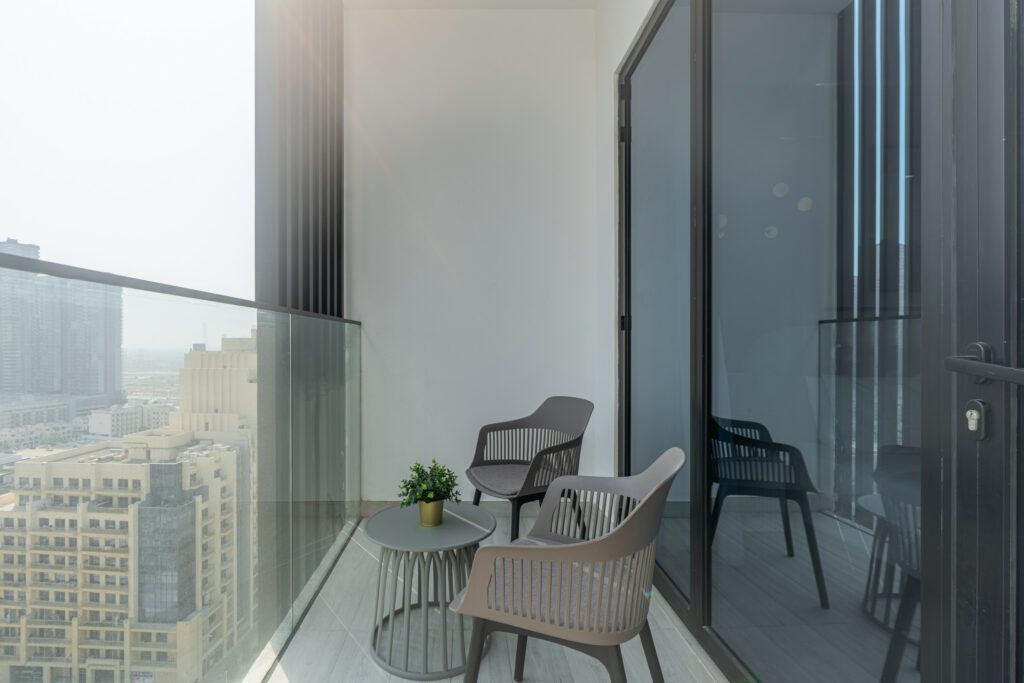 Chic and Elegant Studio | Close to Circle Mall | Charming