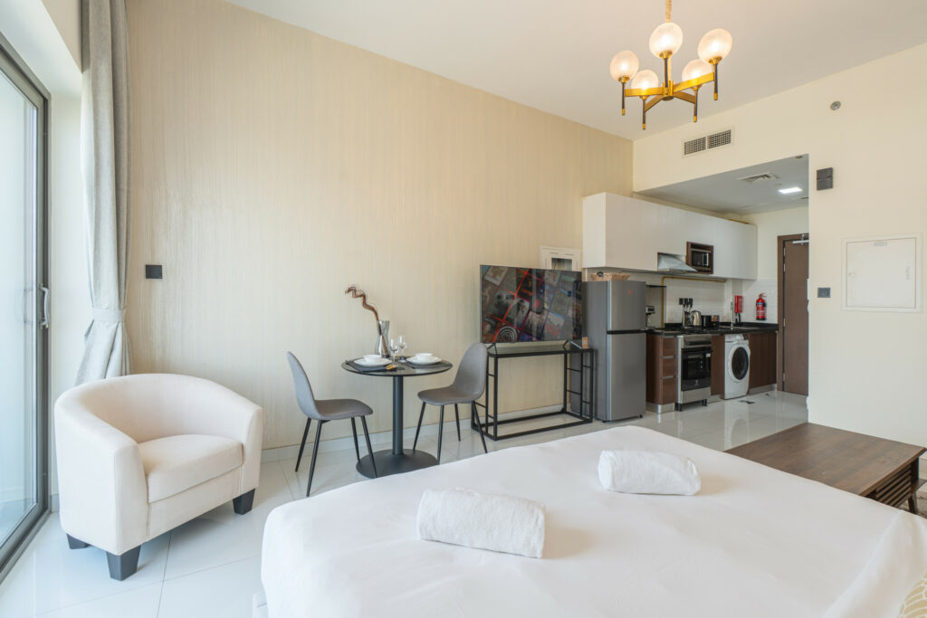 Peaceful Living | Connected to Wavez Avenue Mall