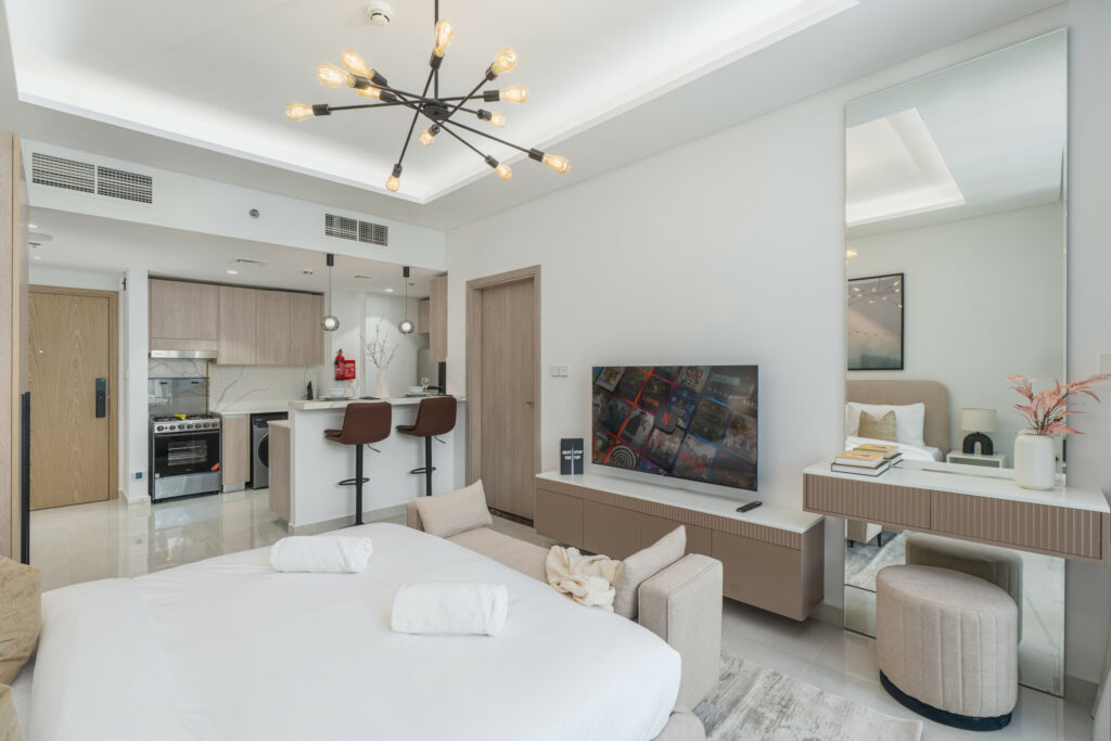 New Studio | Few Steps to Circle Mall | Pool View