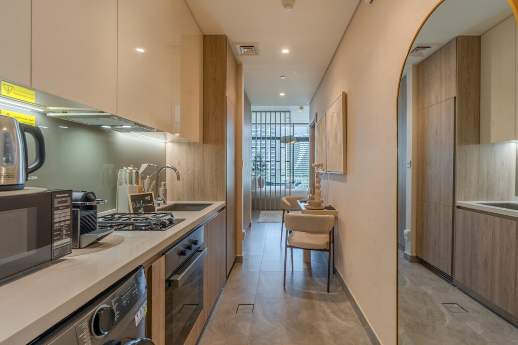 Modern Studio | Canal Promenade | Prime Location