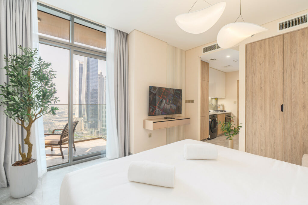 Charming Canal View | Stylish Brand-New Studio