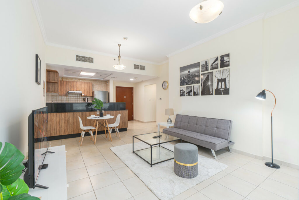 Spacious 1BR | Close to Dubai Mall | Sleeps 3