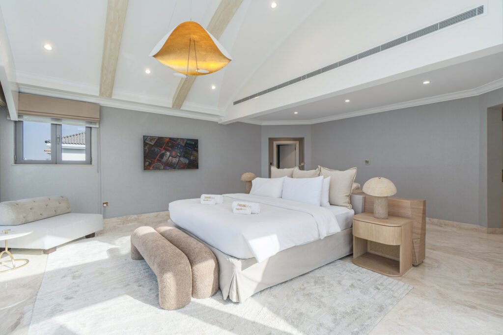 Luxurious Palm Beachfront Living | Stunning 6BR