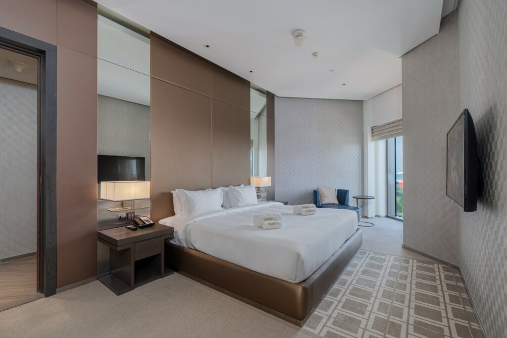 Hotel-Style Comfort | Multiple Units | Creek Hyatt