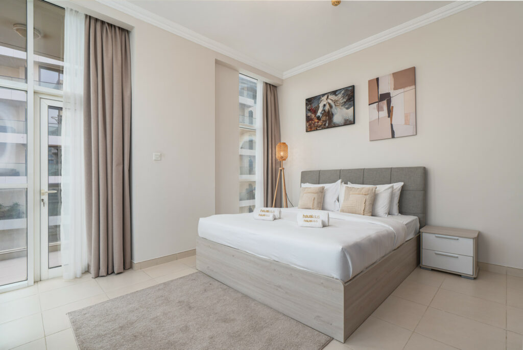 Modern 1BR | Canal View | Sleeps 3