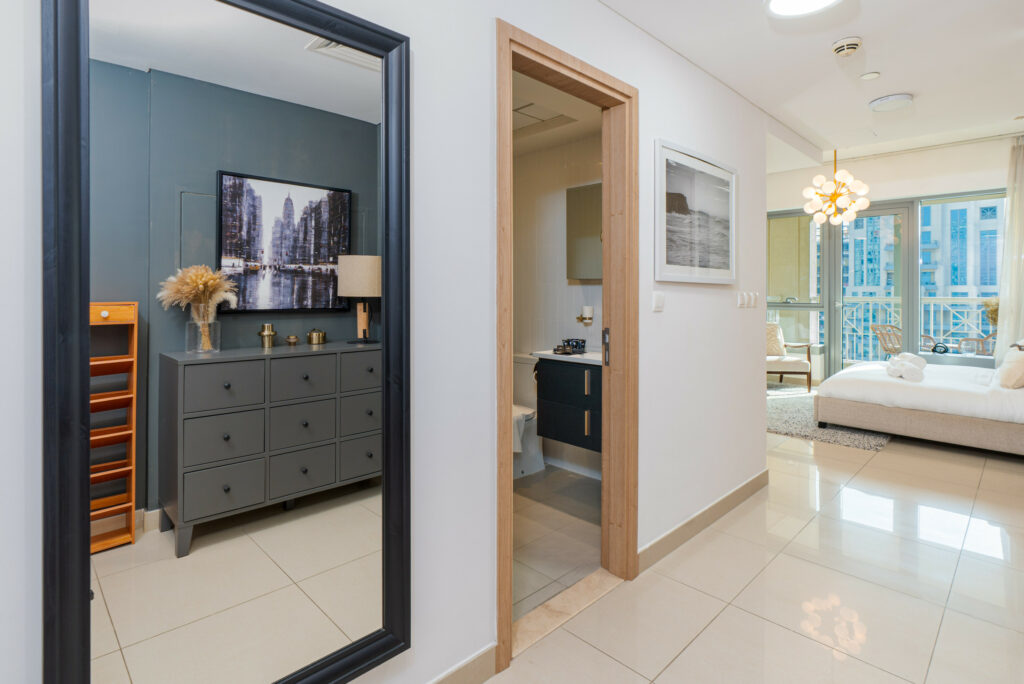 Contemporary | Bright | Lovely City Views