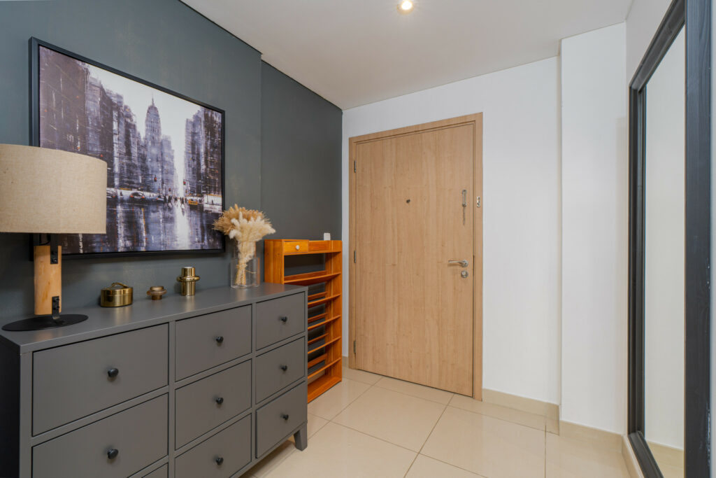 Contemporary | Bright | Lovely City Views